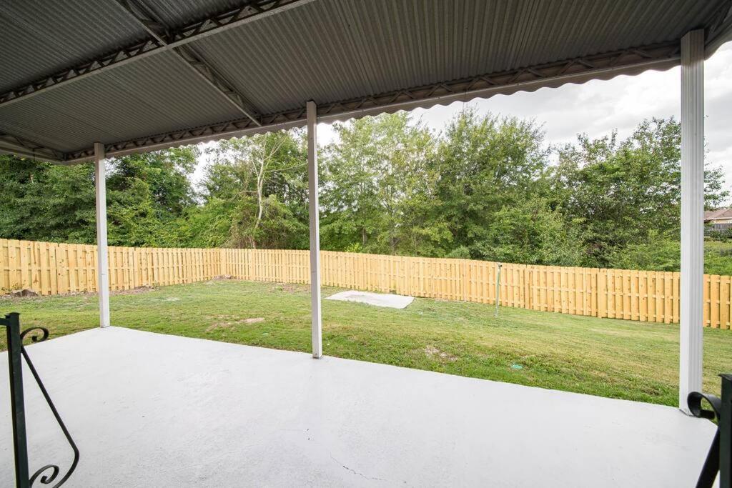 Cozy Brick Ranch Home Owned And Operated By An Army Soldier!! Columbus Exterior foto